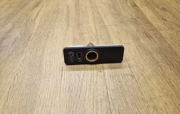 Land Rover Range Rover L405 USB socket connector CPLA19C166CB 14013090690X