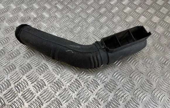 KIA Xceed Air intake hose/pipe 28210F2000