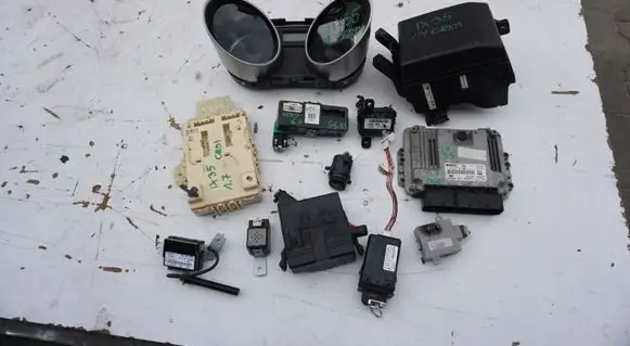 Hyundai ix35 Engine control unit/module ECU MODU