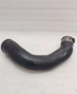 Volvo XC40 Intercooler hose/pipe 32252661