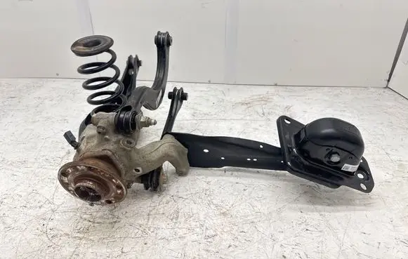 Volkswagen Golf VIII Rear wheel hub spindle/knuckle 5WA505436G 5Q0505323C 5Q0501529G
