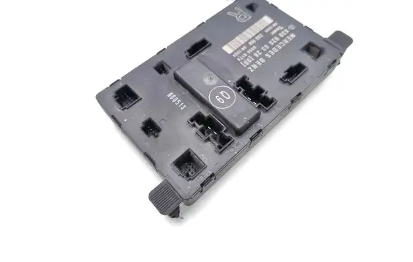 Mercedes-Benz Vito Viano W639 Door control unit/module 6398200326