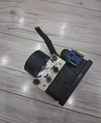 Renault Laguna II ABS Pump 8200808145