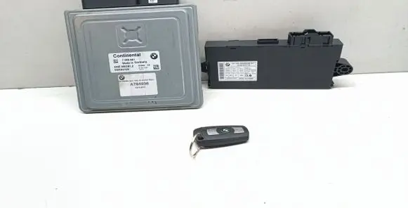 BMW 3 E90 E91 Engine ECU kit and lock set 7599881 9226238 61359226238
