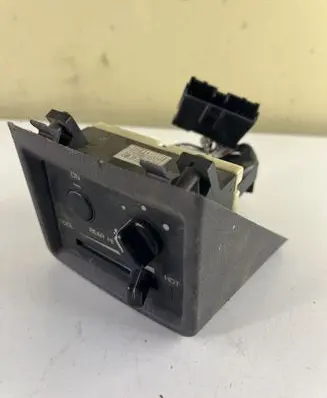 Mitsubishi Pajero Climate control unit MR240319 146430487