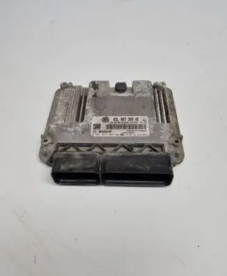 Volkswagen PASSAT B7 Engine control unit/module 03L907309AE 0281017946