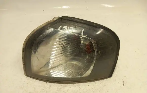 Volvo S80 Front fender indicator light 9154472