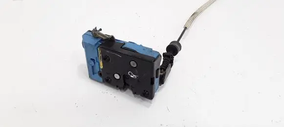 Volvo V70 Front door lock 485305
