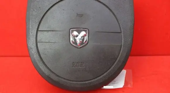 Dodge Magnum Steering wheel airbag P0UW70XDVAG