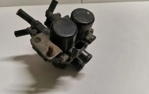 Audi A8 S8 D3 4E Electric auxiliary coolant/water pump 4E0959617A