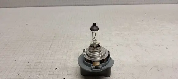 Volkswagen Golf V Headlight part 1300636308