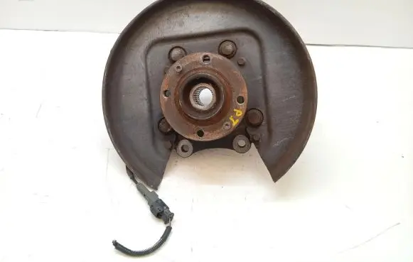 Citroen DS5 Rear wheel hub spindle/knuckle 