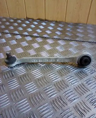 Audi A4 S4 B5 8D Front lower control arm/wishbone