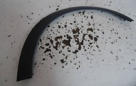 Volvo C30 Front arch trim 