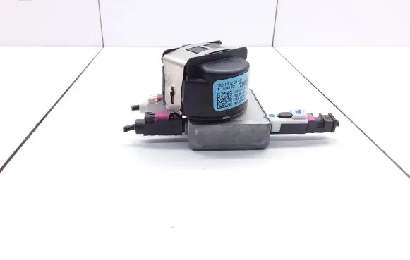 Mercedes-Benz A W176 Rain sensor A2469017000 ZL0410