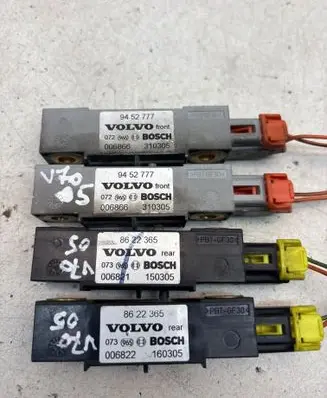 Volvo V70 Airbag deployment crash/impact sensor 9452777 8622365 160305