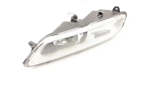 Volkswagen PASSAT B7 Front fog light