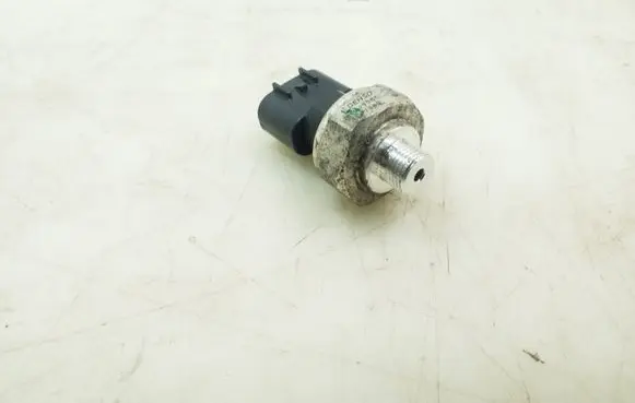Lexus IS III XE30 Air conditioning (A/C) pressure sensor 