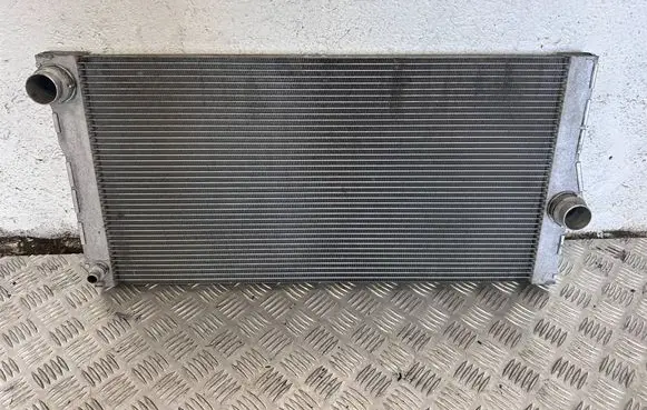 BMW 5 GT F07 Coolant radiator 8509176 X0008001