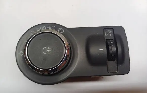 Opel Insignia A Light switch 13268710
