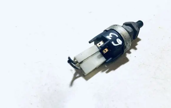 Volkswagen II LT Brake pedal sensor switch 0005459809