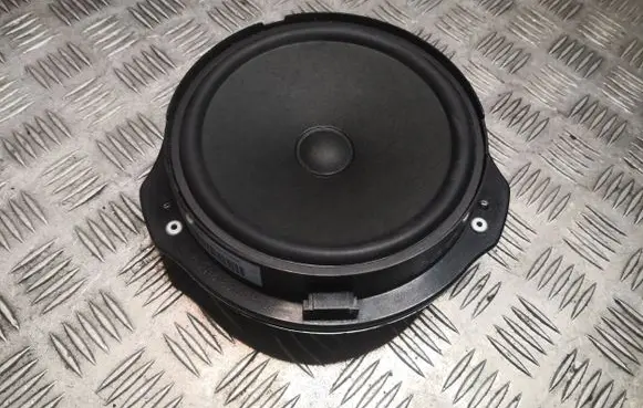 Mercedes-Benz E A207 Rear door speaker 2048201902 A2048201902