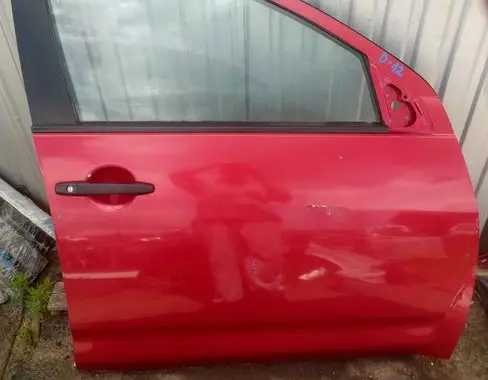 Mitsubishi Outlander Rear door