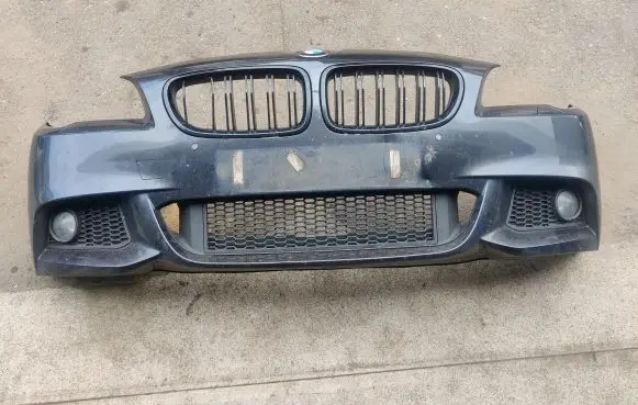 BMW 5 F10 F11 Front bumper 784704404 7847044
