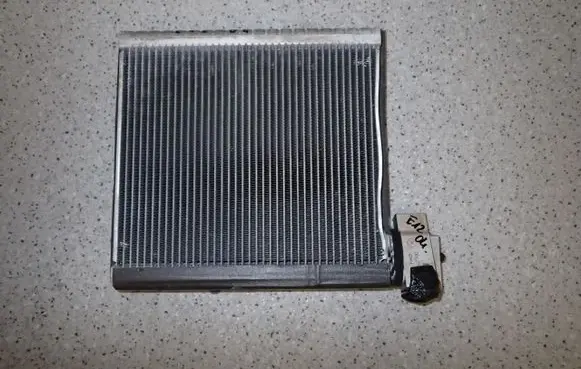 Toyota Corolla E120 E130 Air conditioning (A/C) radiator (interior) 