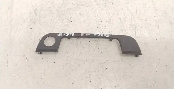 BMW 5 E34 Front door handle cover 51211960932 531652