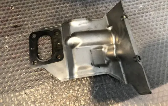 Opel Astra K Heat shield in engine bay 12673926
