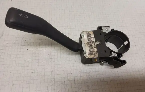 Volkswagen Golf IV Indicator stalk 8L0953513G