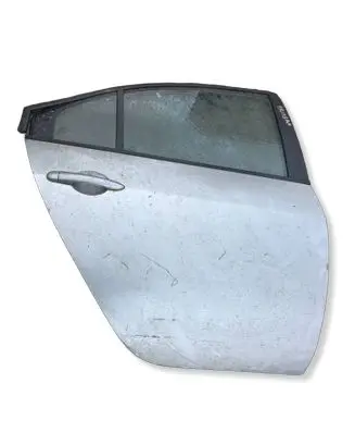 Nissan Primera Rear door 