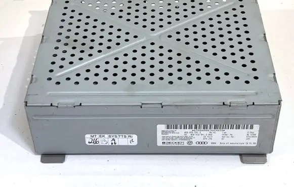 Audi Q7 4L Radio/CD/DVD/GPS head unit 4E0035541S
