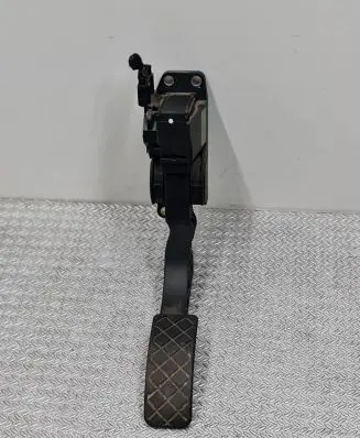 Volkswagen Polo IV 9N3 Accelerator throttle pedal 6Q1721503D 0281002378 581403564