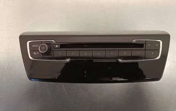 BMW 2 F45 Head unit multimedia control 9371455 20020110