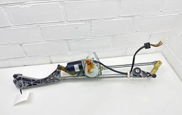 Mercedes-Benz CLK A209 C209 Front wiper linkage and motor A2038200342