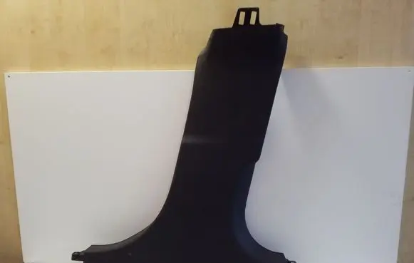 (B) pillar trim (bottom)