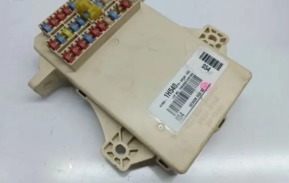 KIA Ceed Fuse module 919501H540 919502H500 1006C26032