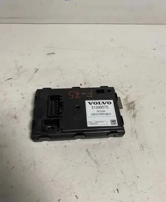 Volvo V70 Tow bar trailer control unit/module 31399575 1409600795 31350474AA