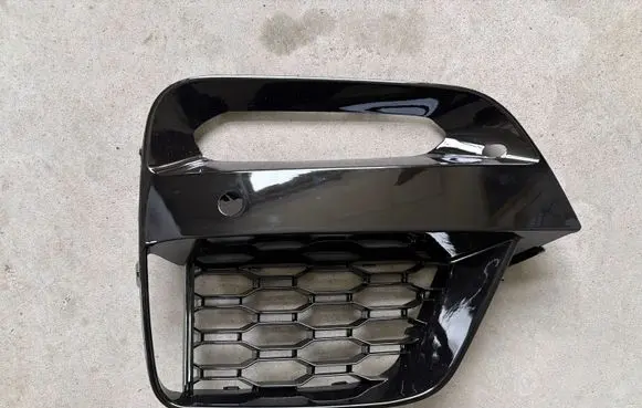 BMW X3 G01 Front bumper lower grill 8092758 51118092758