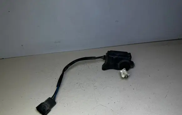 Mazda 121 Headlight level adjustment motor 4530R BF24 4530