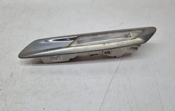 BMW 5 F10 F11 Front fender indicator light 7154168