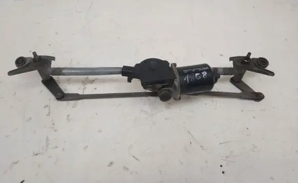 Front wiper linkage and motor