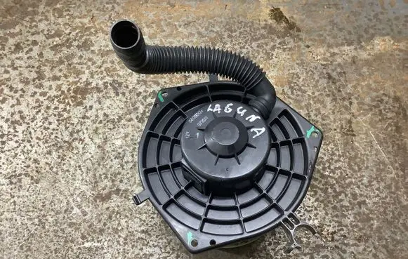 Renault Laguna III Heater fan/blower 8400004