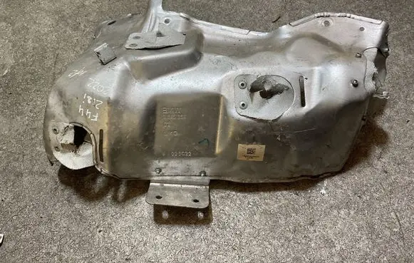 BMW 2 F44 Heat shield in engine bay 9845364