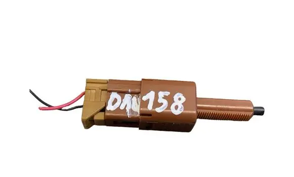 Nissan X-Trail T32 Brake pedal sensor switch 17915MD