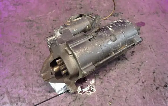 Renault Master II Starter motor 