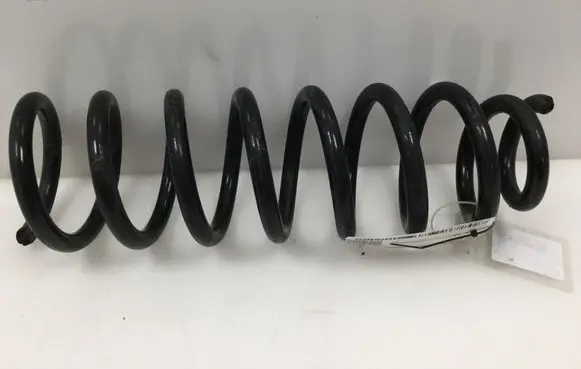 Volkswagen Touareg I Rear coil spring 