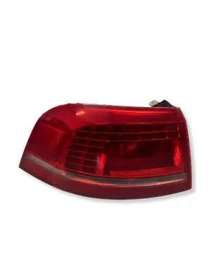 Volkswagen PASSAT B7 Rear/tail lights 179816